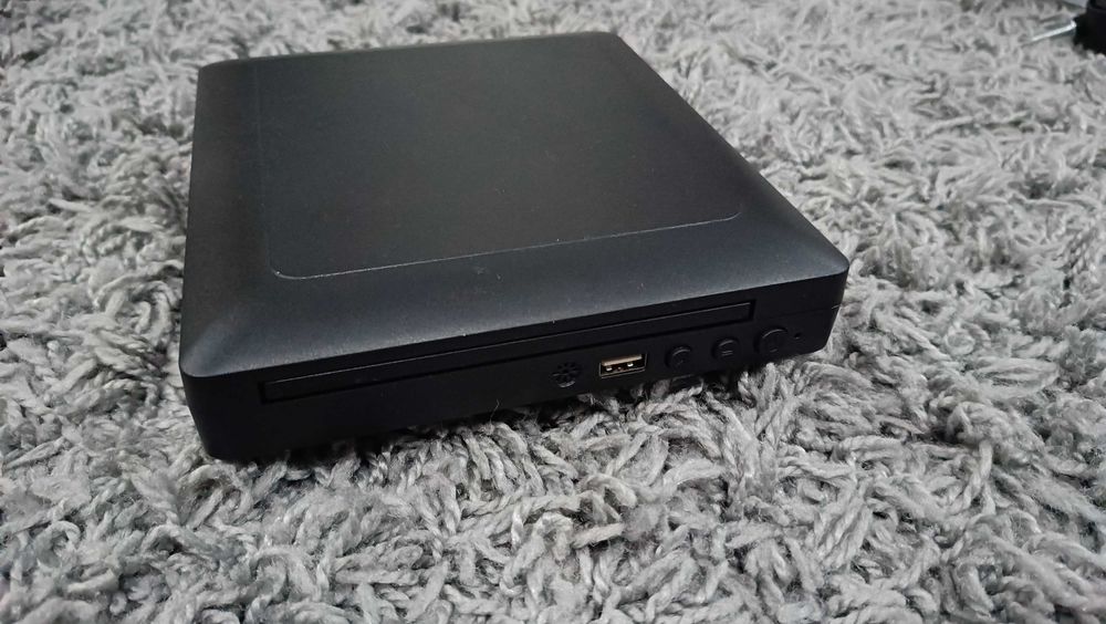 mały Przenośny Odtwarzacz DVD HDMI NA USB DO telewizora / projektora