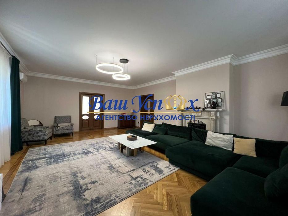 Продажа дома в Золотых Воротах с выходом на реку .Козин