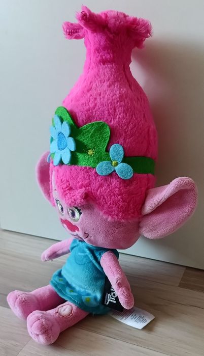 DreamWorks Trolls Trolle Poppy maskotka Świeci 37cm