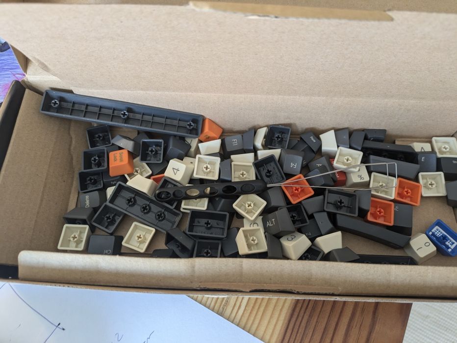 Ikbc poker 2 com 2 set the caps