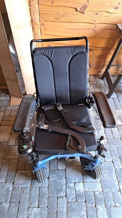 Elektryczny wózek inwalidzki Forest 3 marki Vermeiren