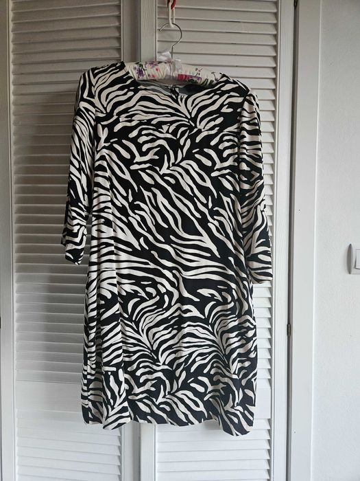 Sukienka L zebra czarno beżowa