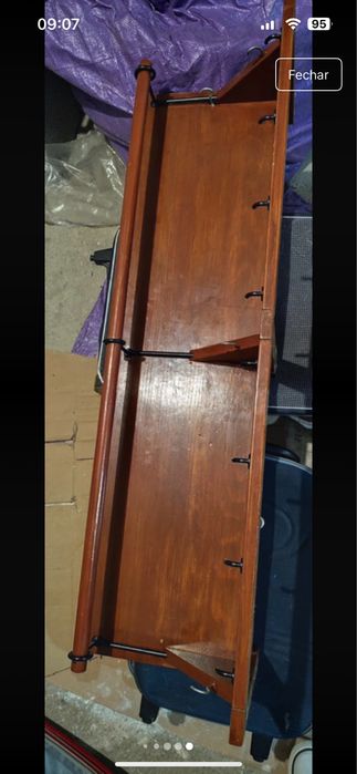 Prateleira com cabide em madeira