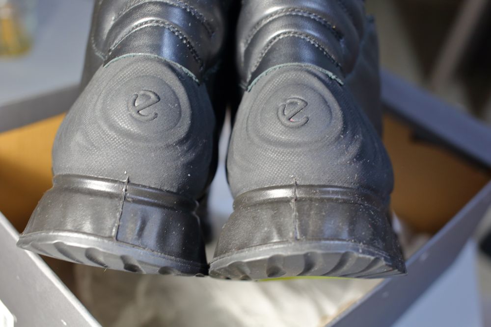 Продам ботинки ECCO Exostride m, r43