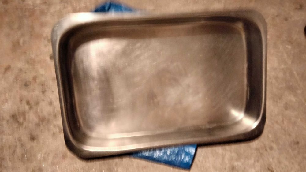 Vendo assadeira 100 por cento de inox.Em muito bom estado.