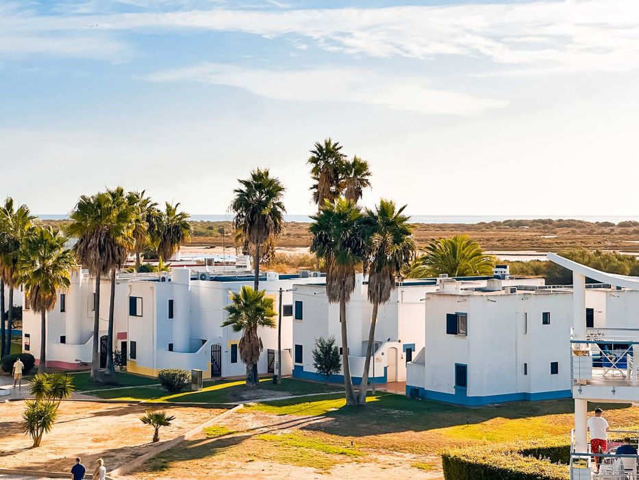 Apart T1 Golden Club Cabanas + Piscinas + Barco + Praia + Jacuzzi