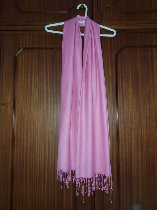 Pashmina de cor rosa