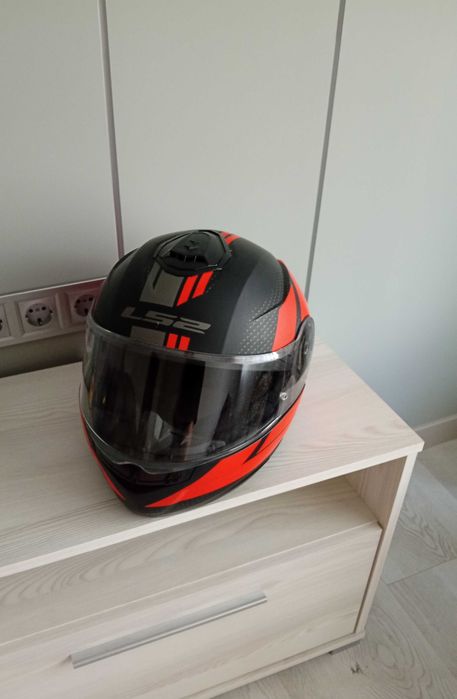 Мотошолом LS2 FF908 Strobe II Code у кольорі Matt Black Red.