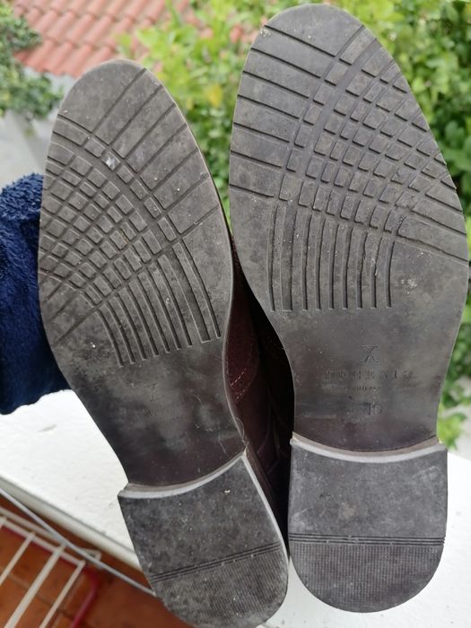 Sapatos de camurça castanhos, marca Decénio