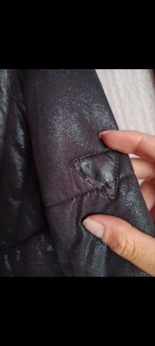 Czarna damska kurtka