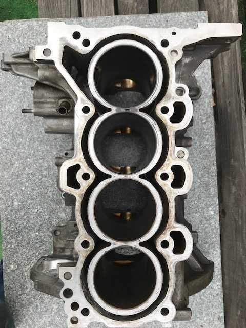 Блок G4NB 1,8 бензин Хендай Элантра МД сша