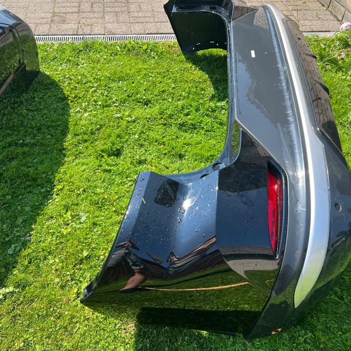 Продам бампер до автомобіля  Vin Fasf  8