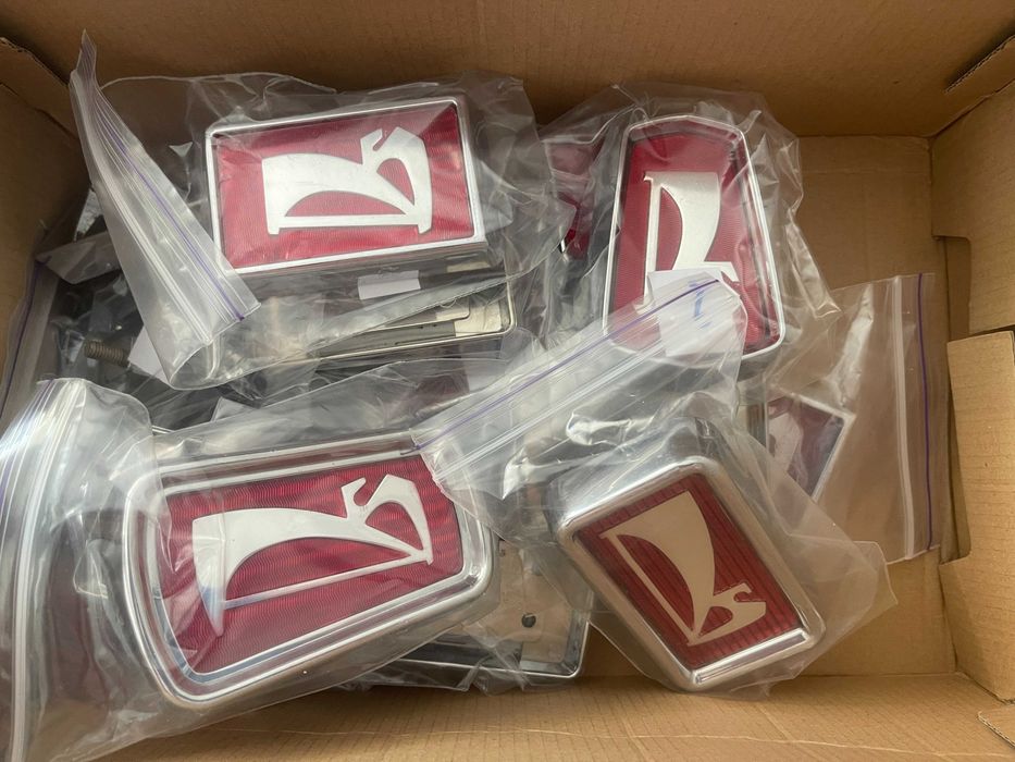 ваз эмблема 2103.2101.2106 хром