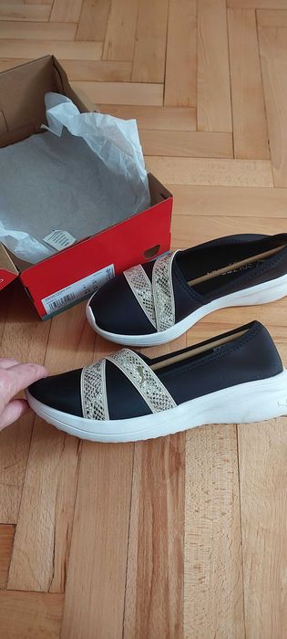 Снікерси Puma, 39, стан нових, м'якенькі, на щодень те що треба.