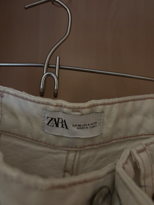 Calças de Ganga Brancas Zara