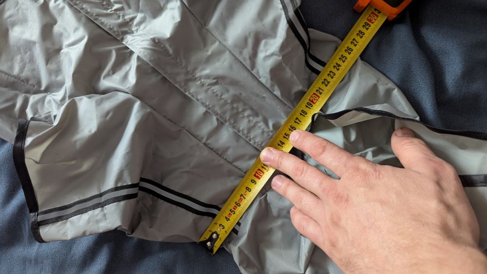 Одяг для собак і котів переноска дощовик