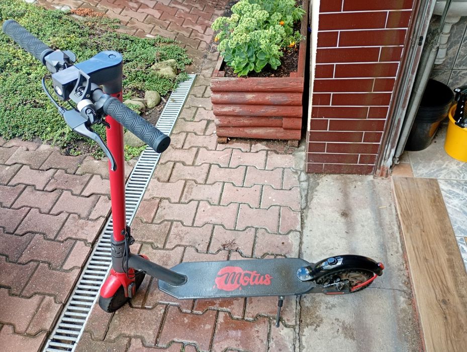 Sprzedam hulajnogę Motus