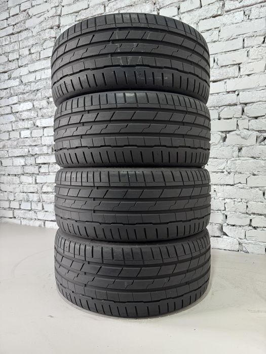 Літні шини Hankook 235/40 R19