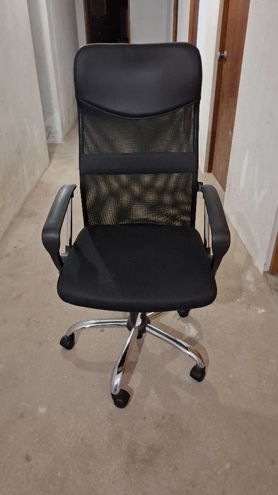Vendo cadeira de escritório