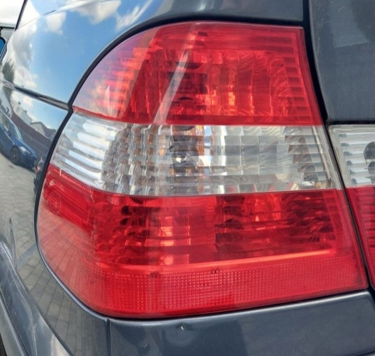 lampy tyl tylne bmw e46 sedan LIFT lewa prawa komplet