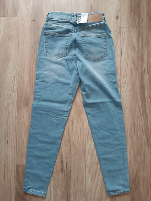 Niebieskie jeansy mom fit high waist wysoki stan S 36 pieces