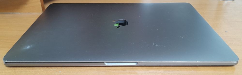 Apple MacBook Pro 2017 / Core i7 / 16Gb / 512Gb