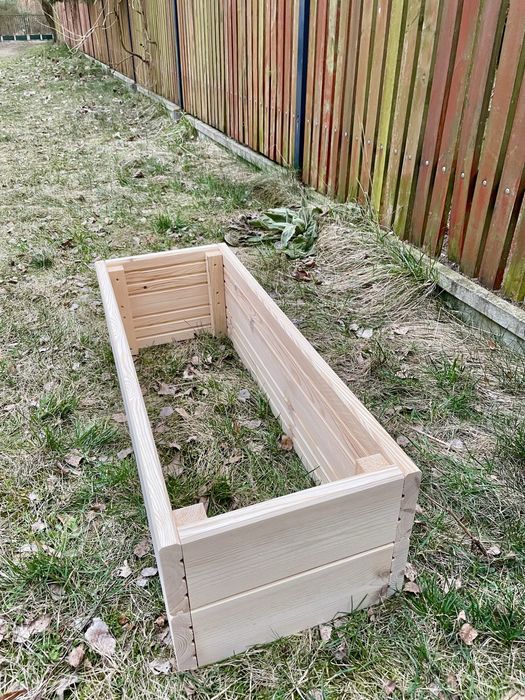 Wiosna nadchodzi – czas na ogród! Donice i warzywniki z litego drewna