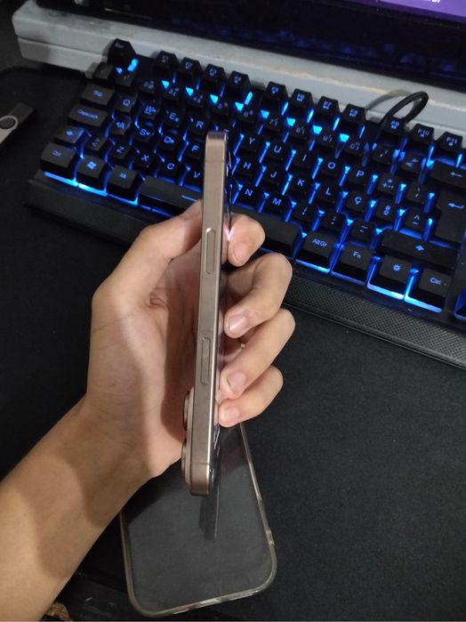 Vendo iphone 16 pro