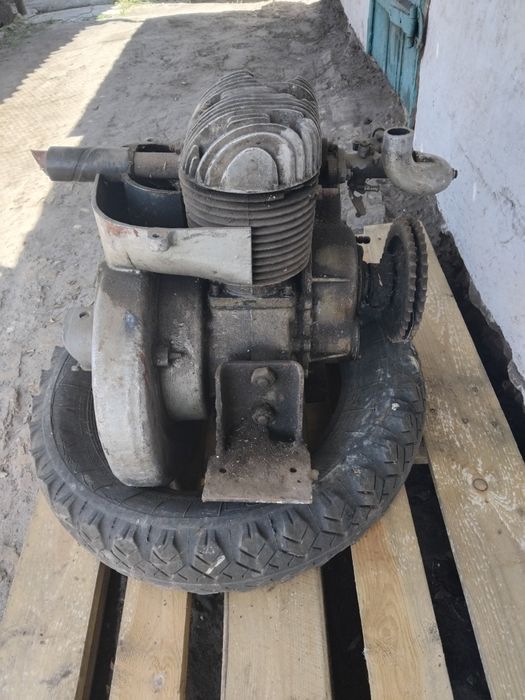 Продам мотор Зід