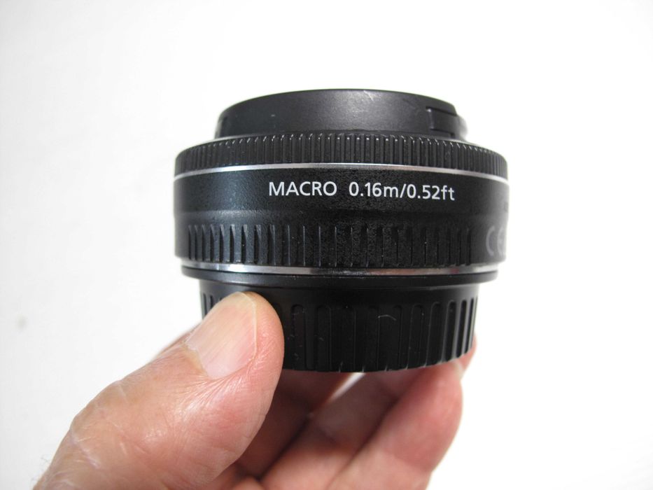 Canon 24mm 2.8 STM estado excelente como se pode ver nas fotos
