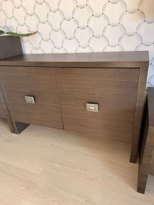 Szafka / komoda – solidna, ciemne drewno,