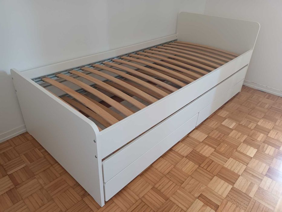 Cama dupla de solteiro em ótimo estado