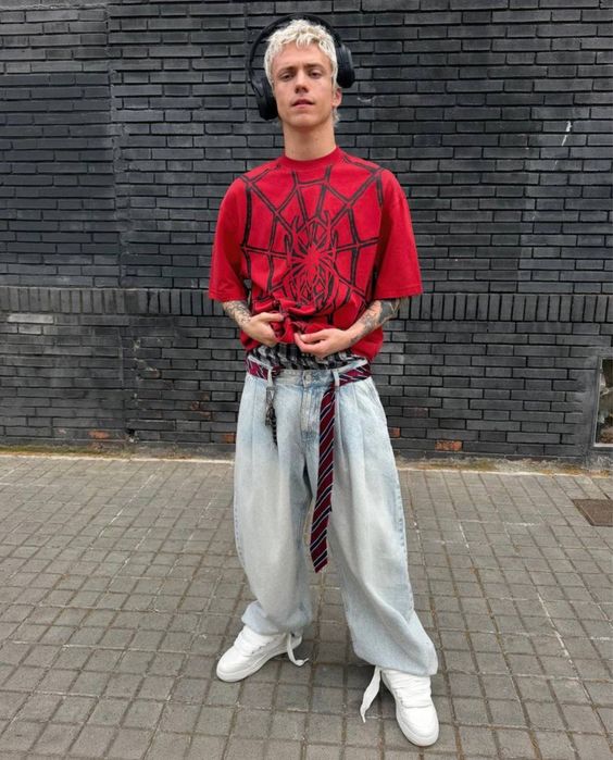 Футболка bershka spider man boxy fit