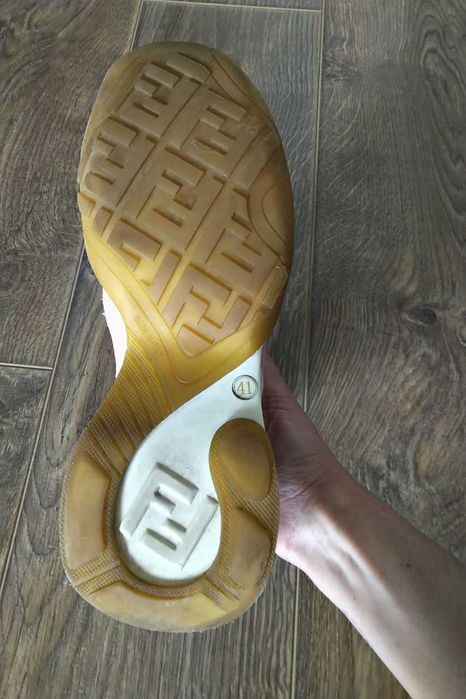 Кроссовки Fendi, 41 р. (26 см по стельке)