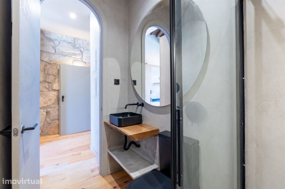 Apartamento T0 com Varanda no Bonfim