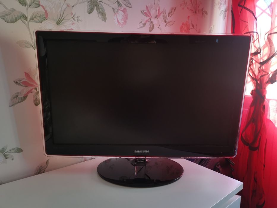 TV Samsung T2770HD / Monitor