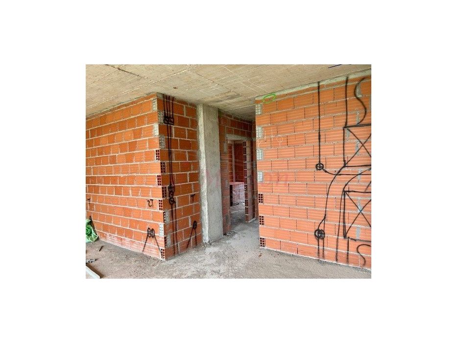 Prédio Novo na Paradela