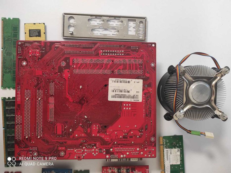 Комплект з материнської плати, процесора та оперативної пам'яті