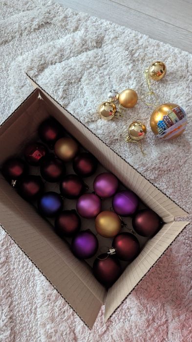 Bombki choinkowe plastikowe 18 sztuk + gratis