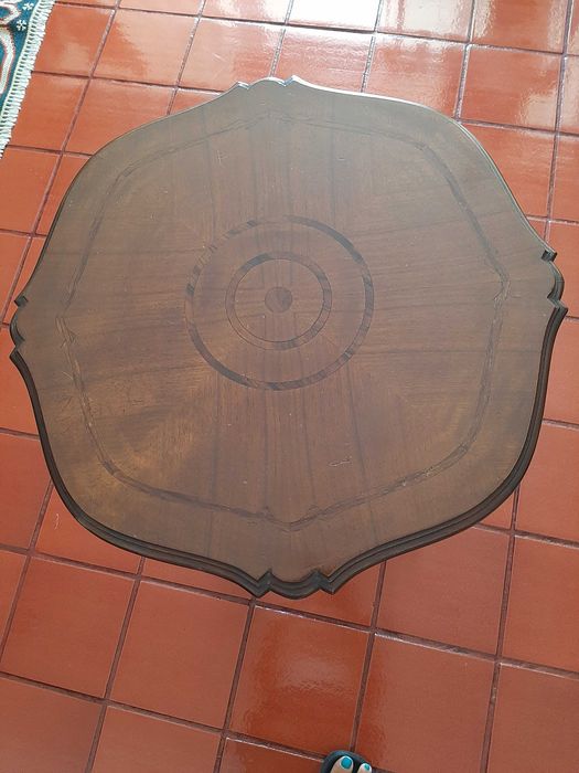 mesinha de apoio estilo D.Maria