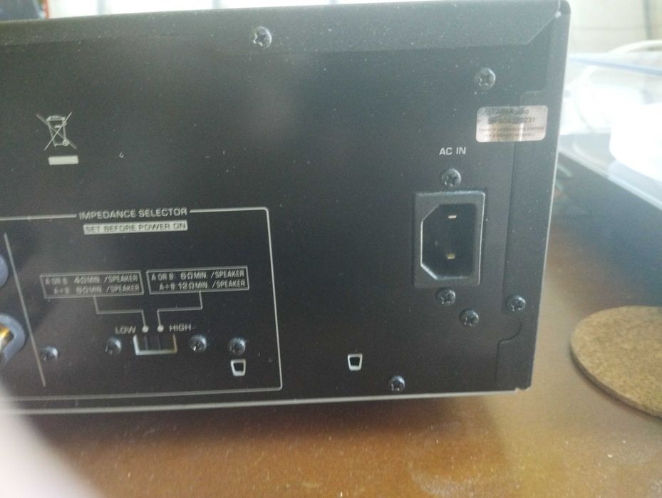 Amplituner YAMAHA S-R700