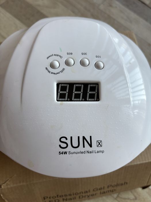 Лампа для манікюру