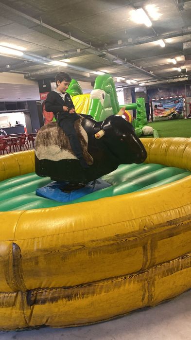 Sorvetes, Touro Mecânico, Algodão Doce