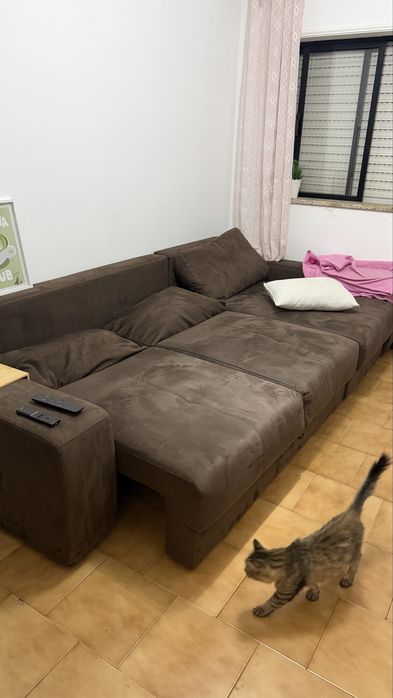 Sofá-cama castanho