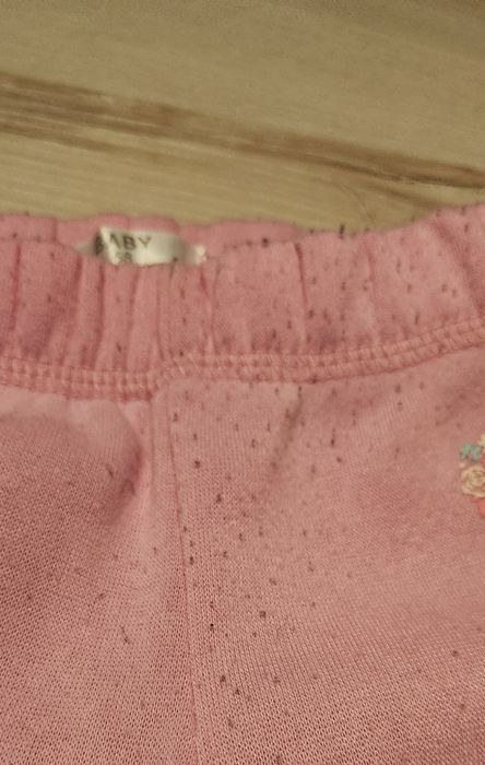 Różowe spodnie dresowe 68 baby