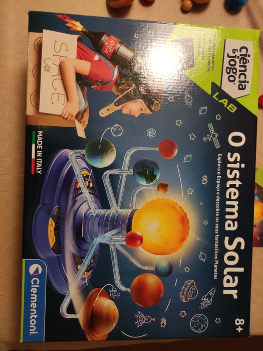 Jogo criança educativo sistema solar clementoni