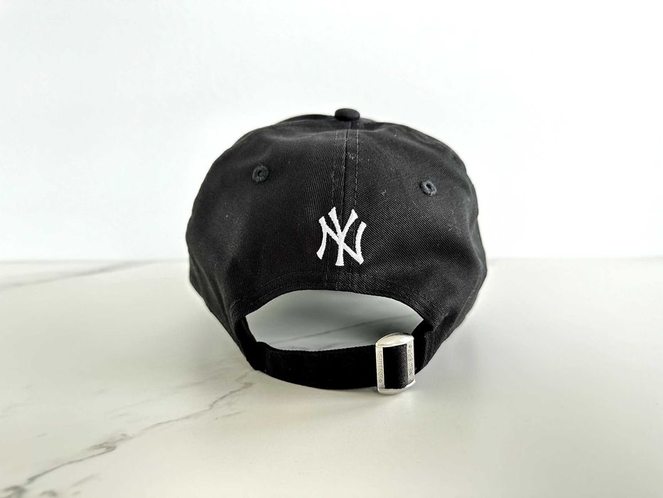 Czapka z daszkiem NEW ERA 9FORTY 940 New York Yankees CZARNA + róża