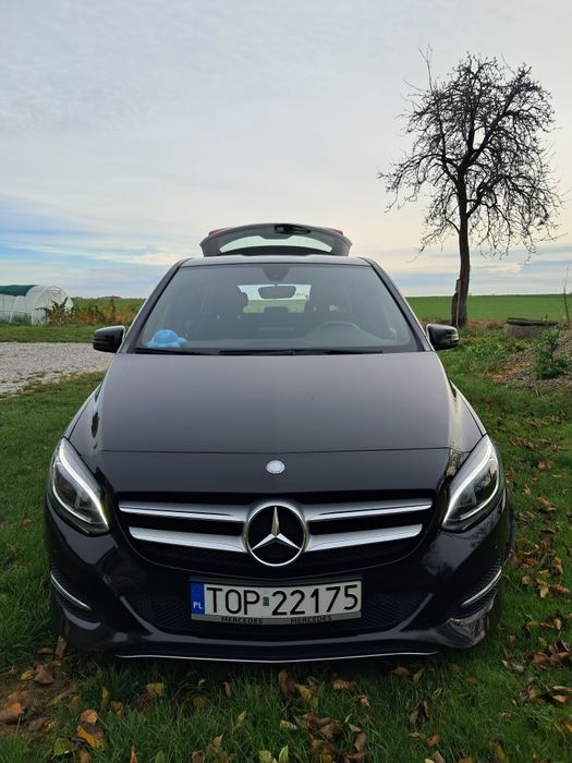 Mercedes-Benz B klasa.