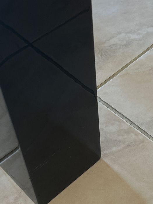 Conjunto de sala: mesa de jantar com 6 cadeiras (160x90cm) , mesa de centro(90x50cm), mesa pequena