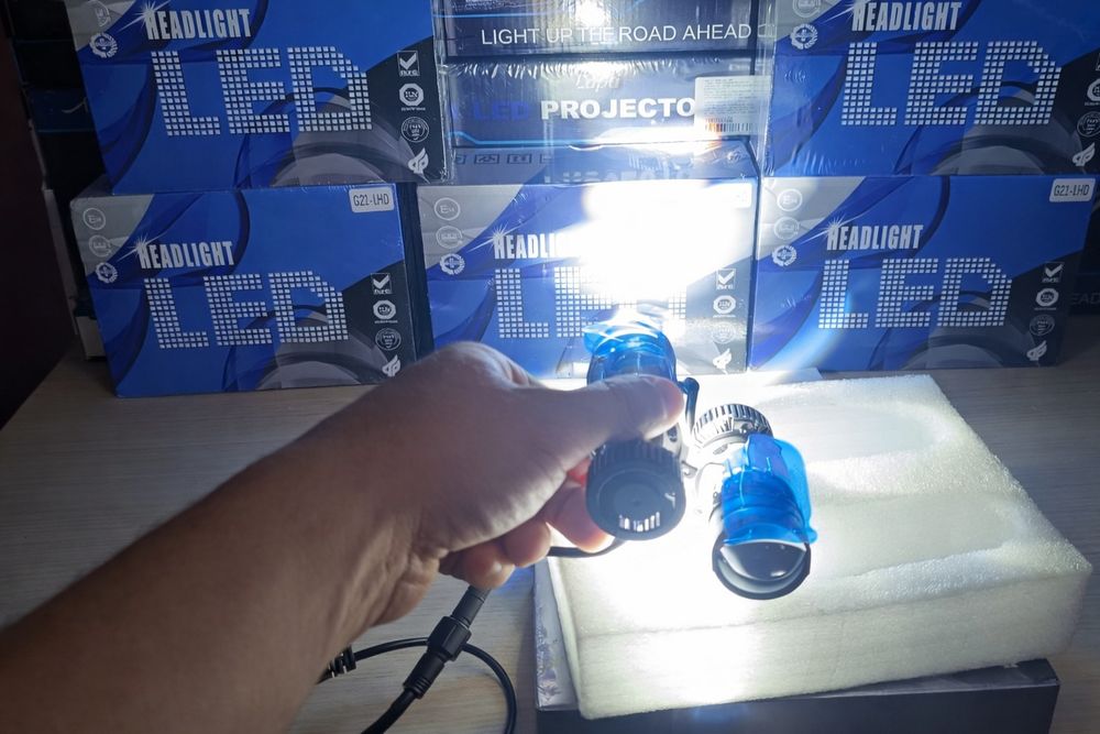 Бі-LED лінзи H4 Mini Projector | 120W | 6000K | чітка світлотіньова ме